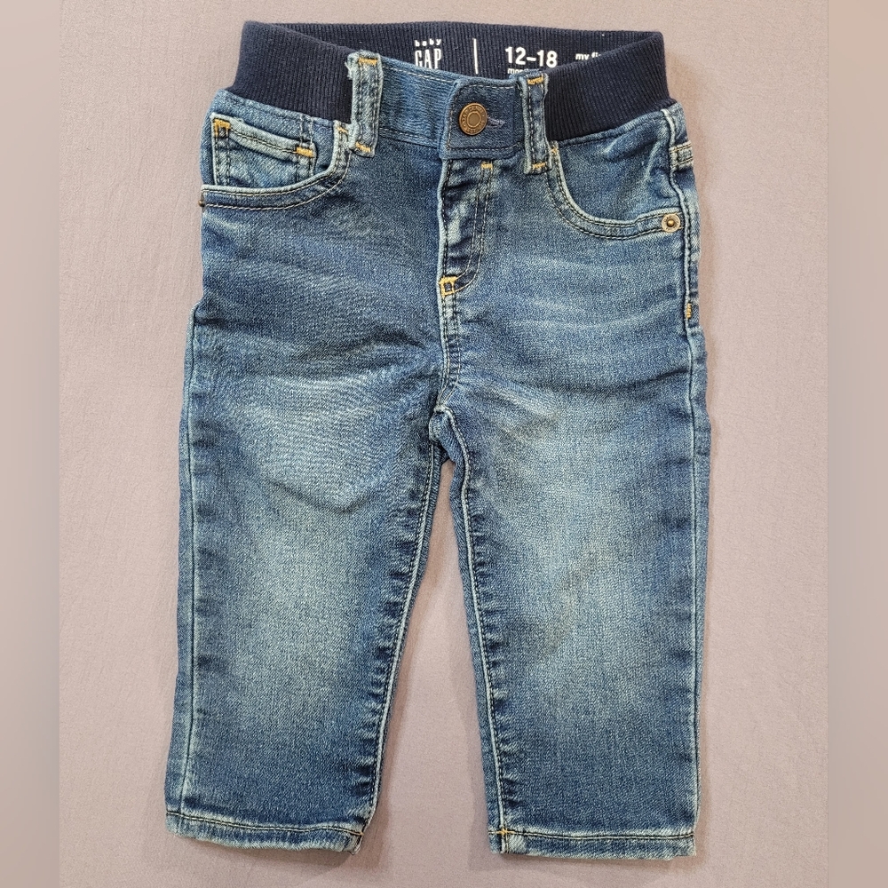 ✨️3/$25✨️ Baby GAP Classic Blue Jeans
